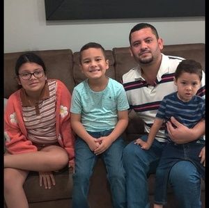 Meet your Posher, Ulises